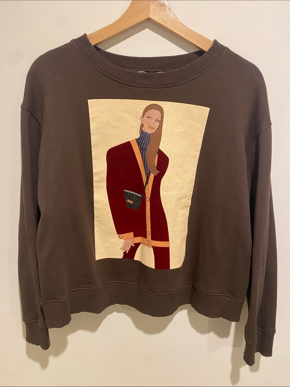 Zara Brown Graphic Crewneck Sweatshirt